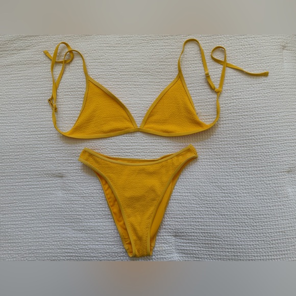 Abercrombie Ribbed Bikini Set - Picture 6 of 11